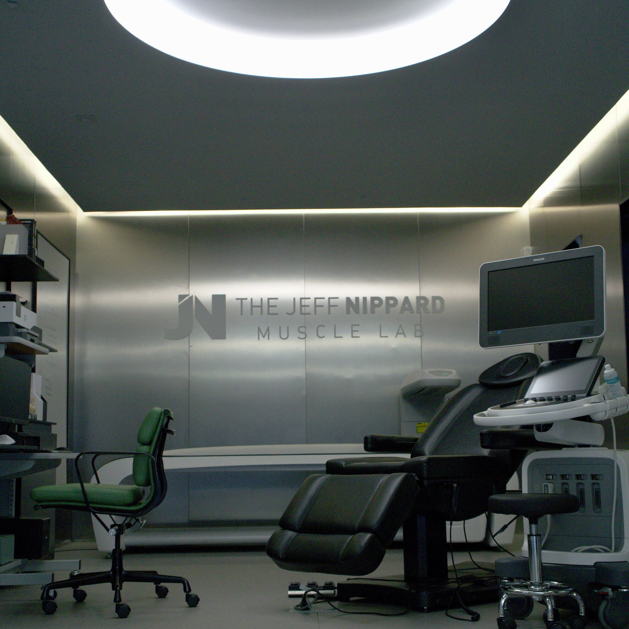 The Muscle Lab testing room under a recessed ceiling halo